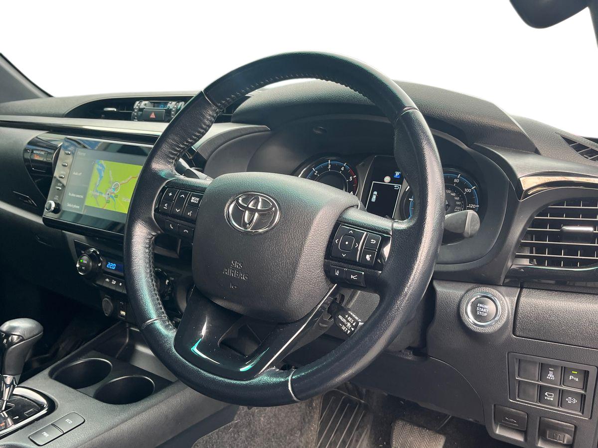 Used Toyota Hilux 2023 for sale - 76289836: Photo 10