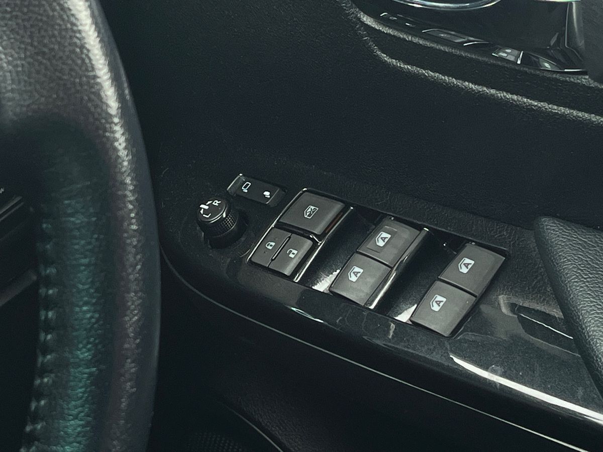 Used Toyota Hilux 2023 for sale - 76289836: Photo 16