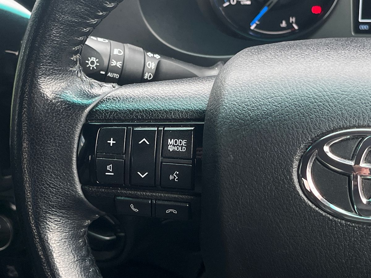 Used Toyota Hilux 2023 for sale - 76289836: Photo 21