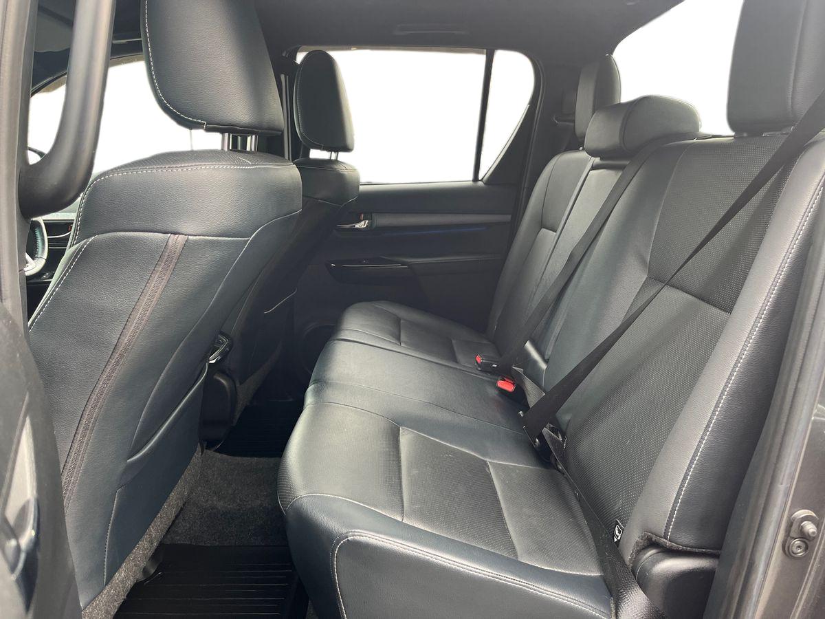 Used Toyota Hilux 2023 for sale - 76289836: Photo 23