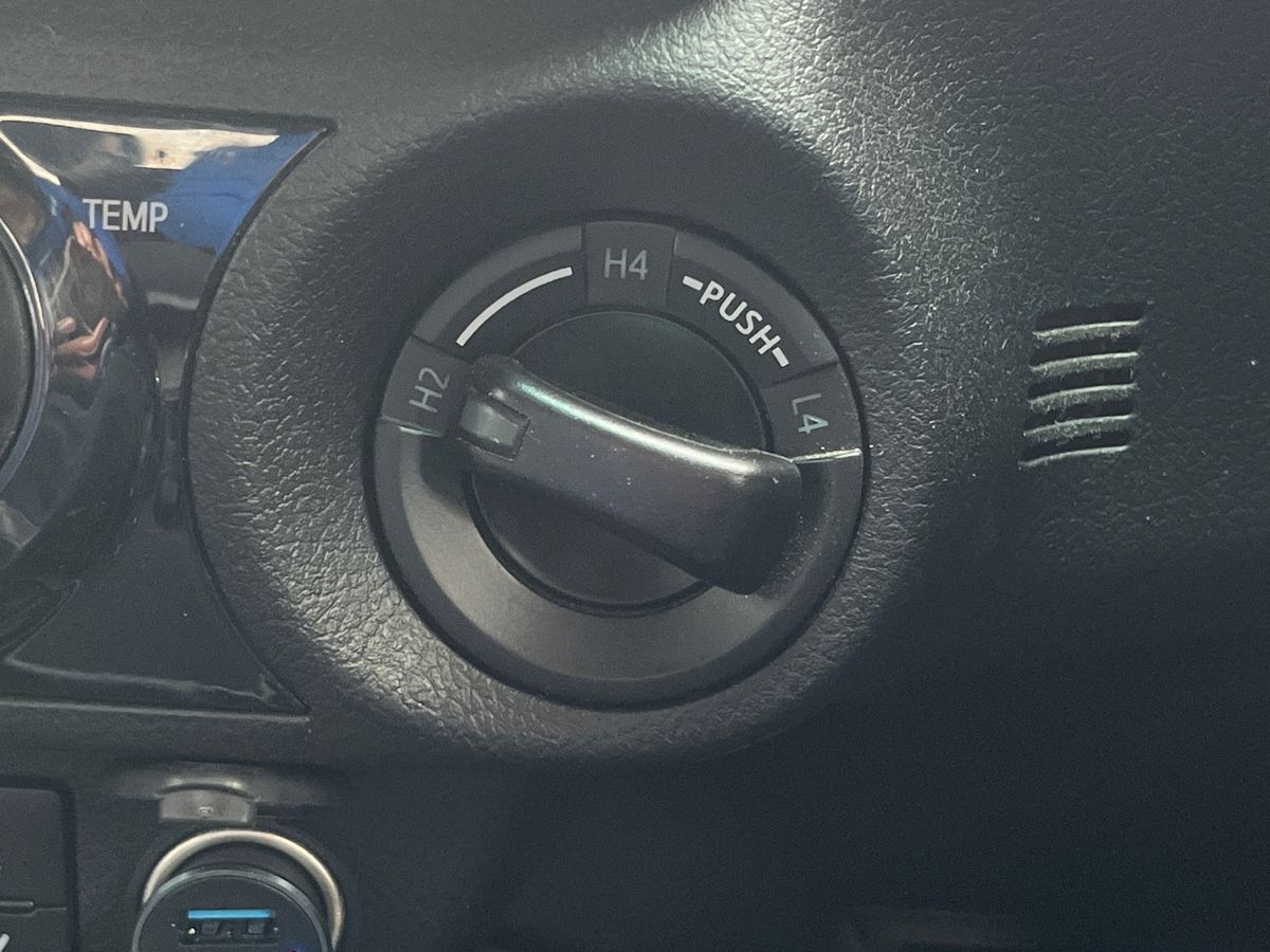 Used Toyota Hilux 2023 for sale - 76289836: Photo 26