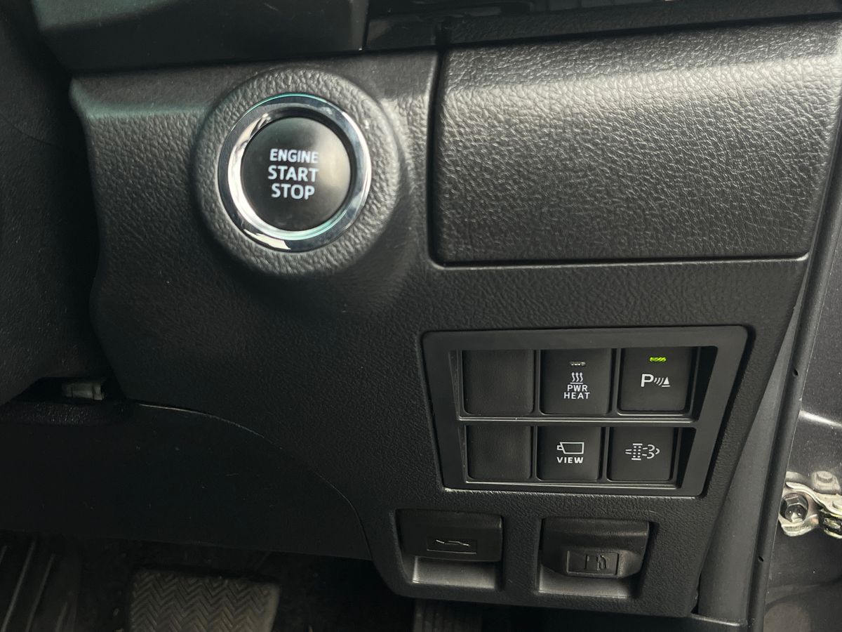 Used Toyota Hilux 2023 for sale - 76289836: Photo 29