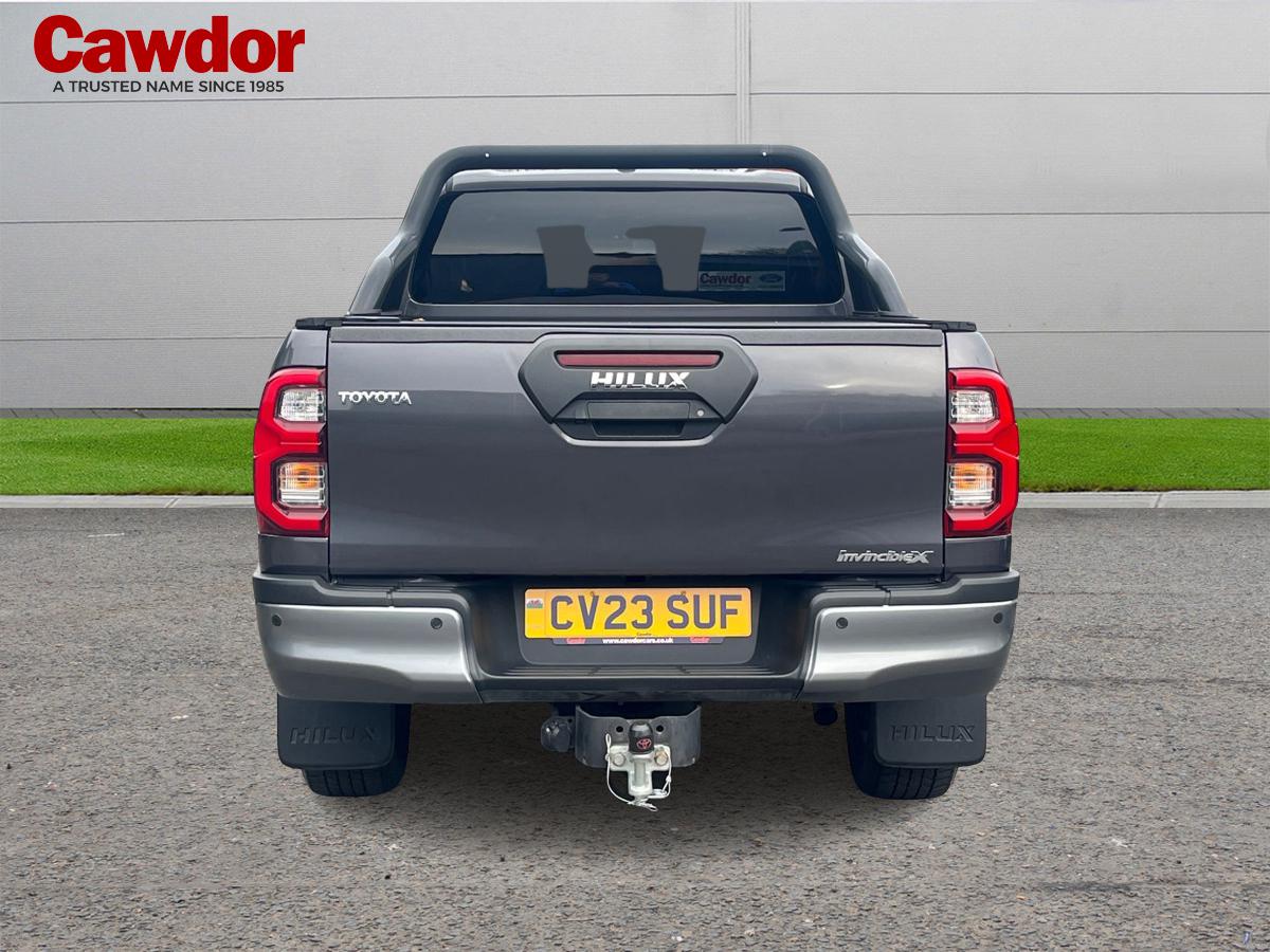 Used Toyota Hilux 2023 for sale - 76289836: Photo 4