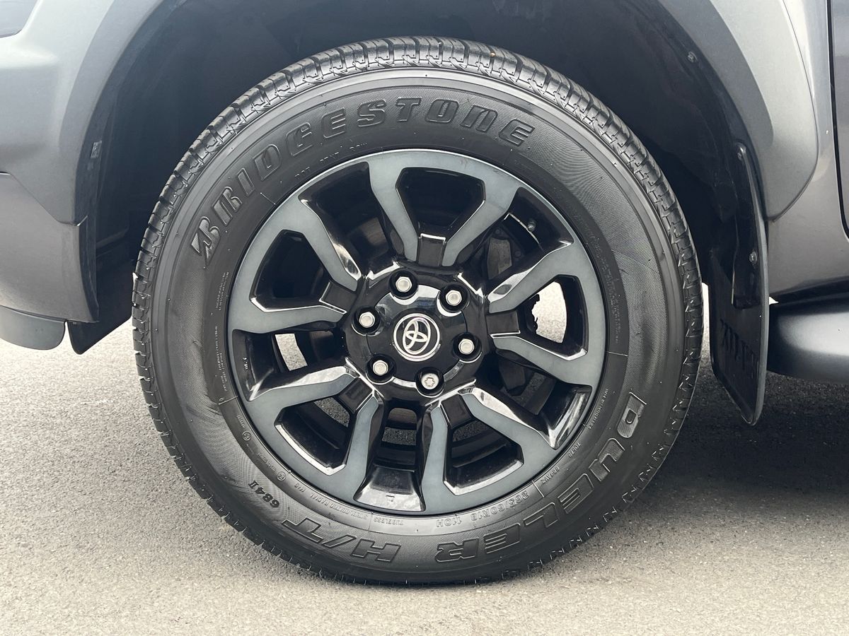 Used Toyota Hilux 2023 for sale - 76289836: Photo 9