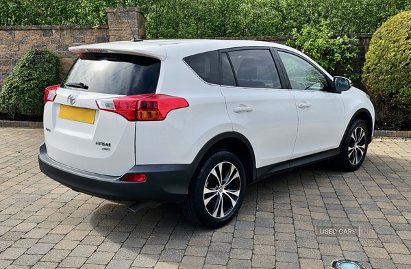 Used Toyota RAV4 2015 for sale - 76043681: Photo 5