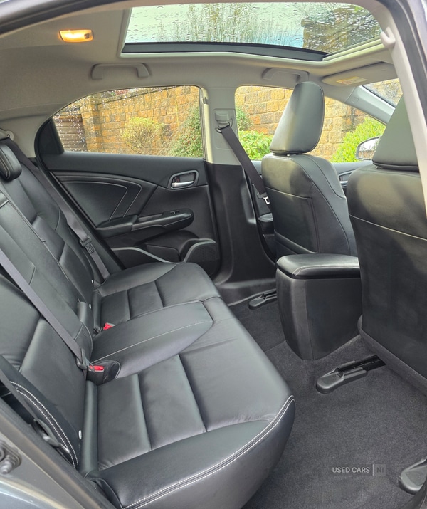 Used Honda Civic 2015 for sale - 76840240: Photo 4