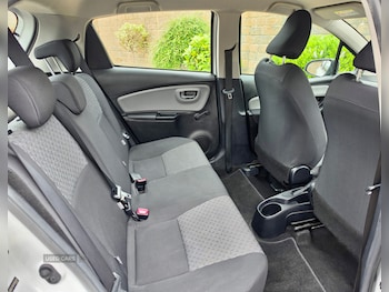 Used Toyota Yaris 2015 for sale - 79122175: Photo