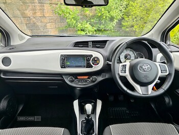 Used Toyota Yaris 2013 for sale - 75635791: Photo