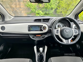 Used Toyota Yaris 2012 for sale - 75867430: Photo