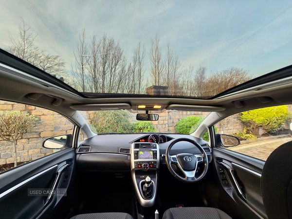 Used Toyota Verso 2014 for sale - 76953678: Photo 2