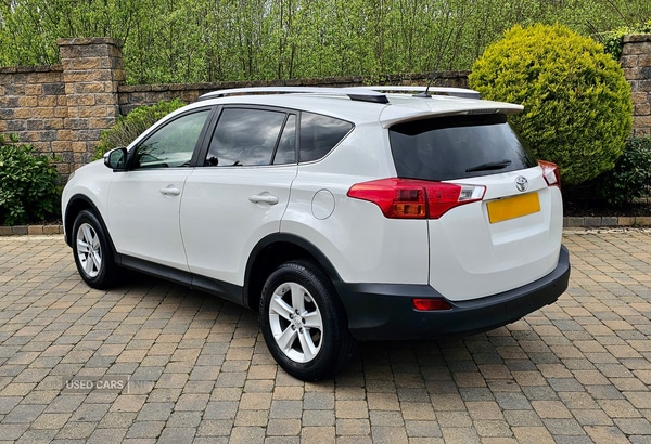 Used Toyota RAV4 2015 for sale - 76802819: Photo 4