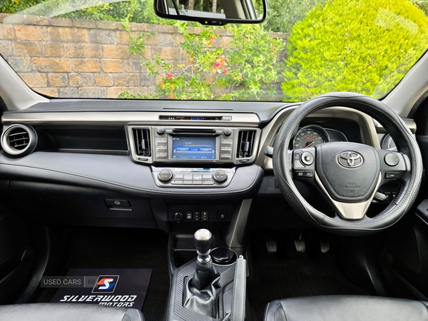 Used Toyota RAV4 2015 for sale - 76802819: Photo 8