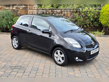 Used Toyota Yaris 2010 for sale - 76109948: Photo