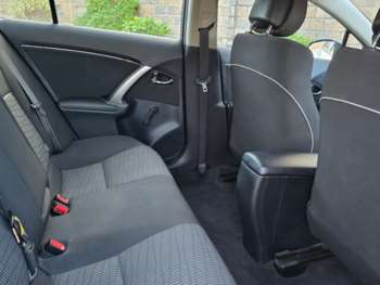 Used Toyota Avensis 2013 for sale - 75154925: Photo