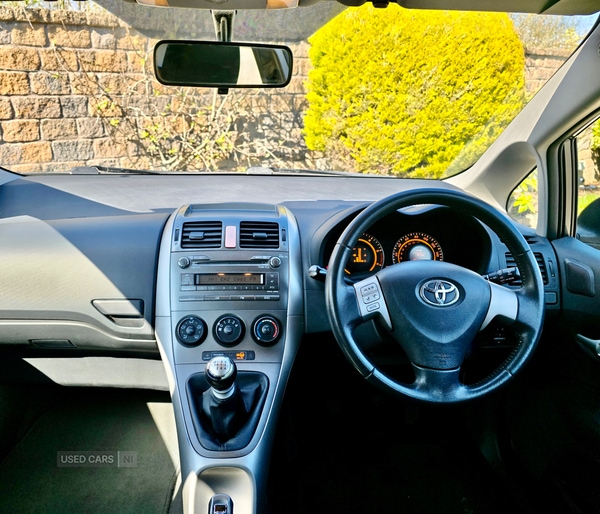 Used Toyota Auris 2009 for sale - 76399828: Photo 2