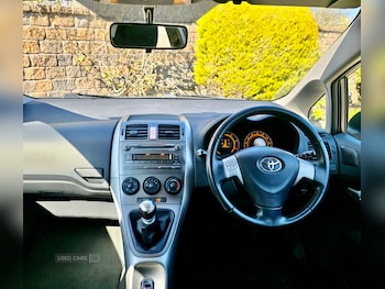 Used Toyota Auris 2009 for sale - 76399828: Photo