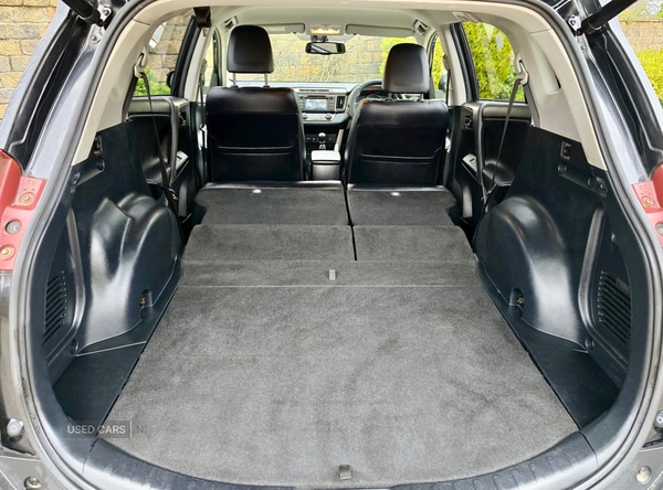 Used Toyota RAV4 2015 for sale - 77659601: Photo 10