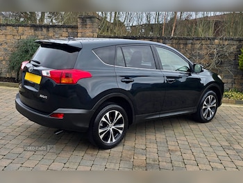 Used Toyota RAV4 2015 for sale - 77659601: Photo