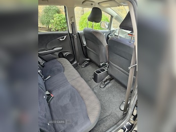 Used Honda Jazz 2014 for sale - 77710671: Photo