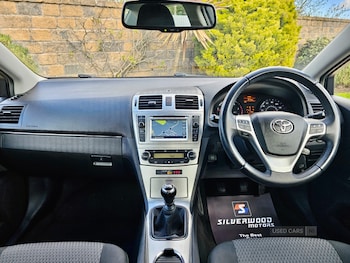 Used Toyota Avensis 2012 for sale - 78729103: Photo