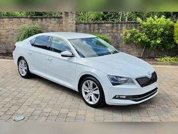Used Skoda Superb 2018 for sale - 79013630: Photo
