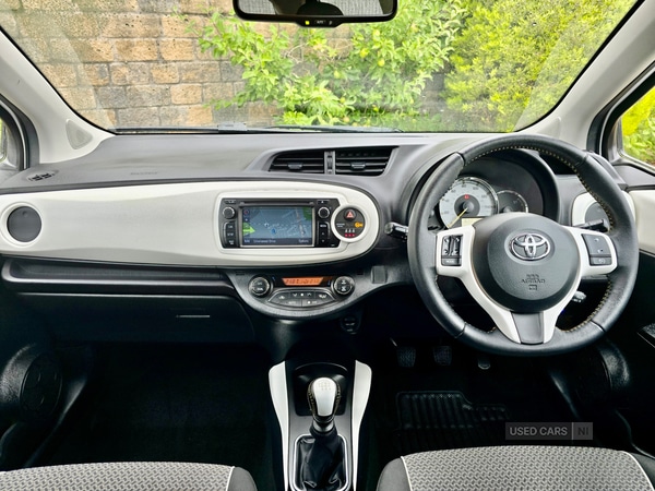 Used Toyota Yaris 2013 for sale - 77067354: Photo 2