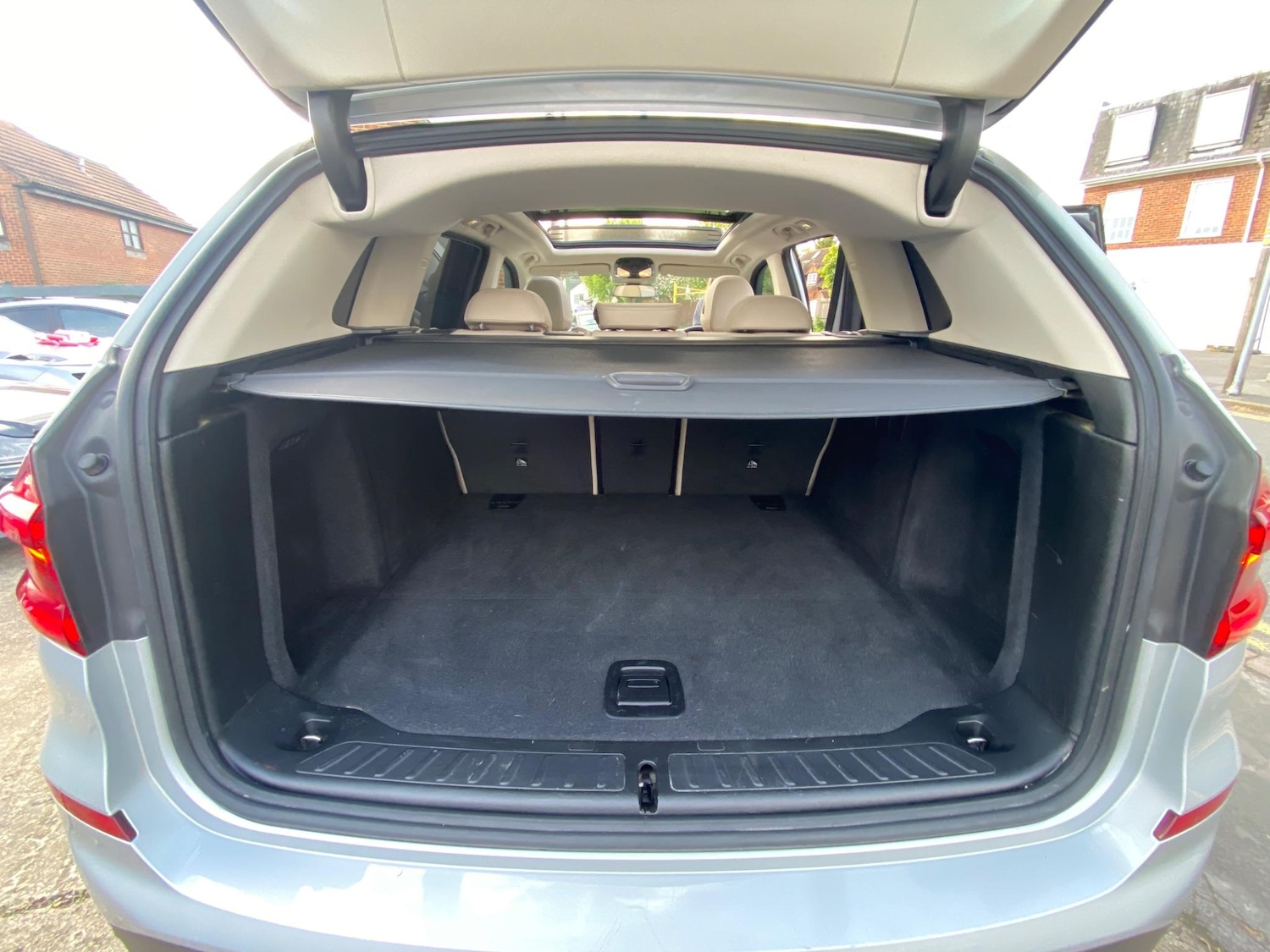 Vehicle 84