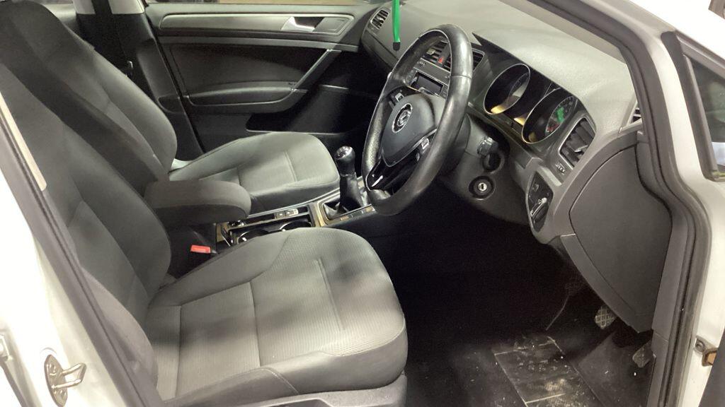 Used Volkswagen Golf 2013 for sale - 77174482: Photo 20