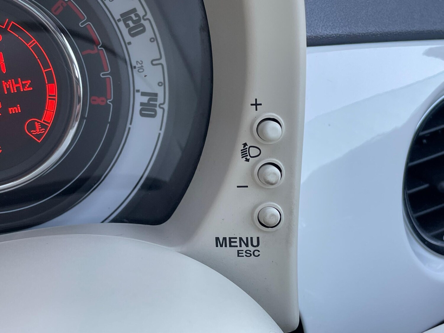 Used Fiat 500 2012 for sale - 77163069: Photo 32