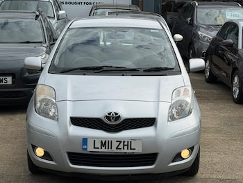 Used Toyota Yaris 2011 for sale - 78516615: Photo
