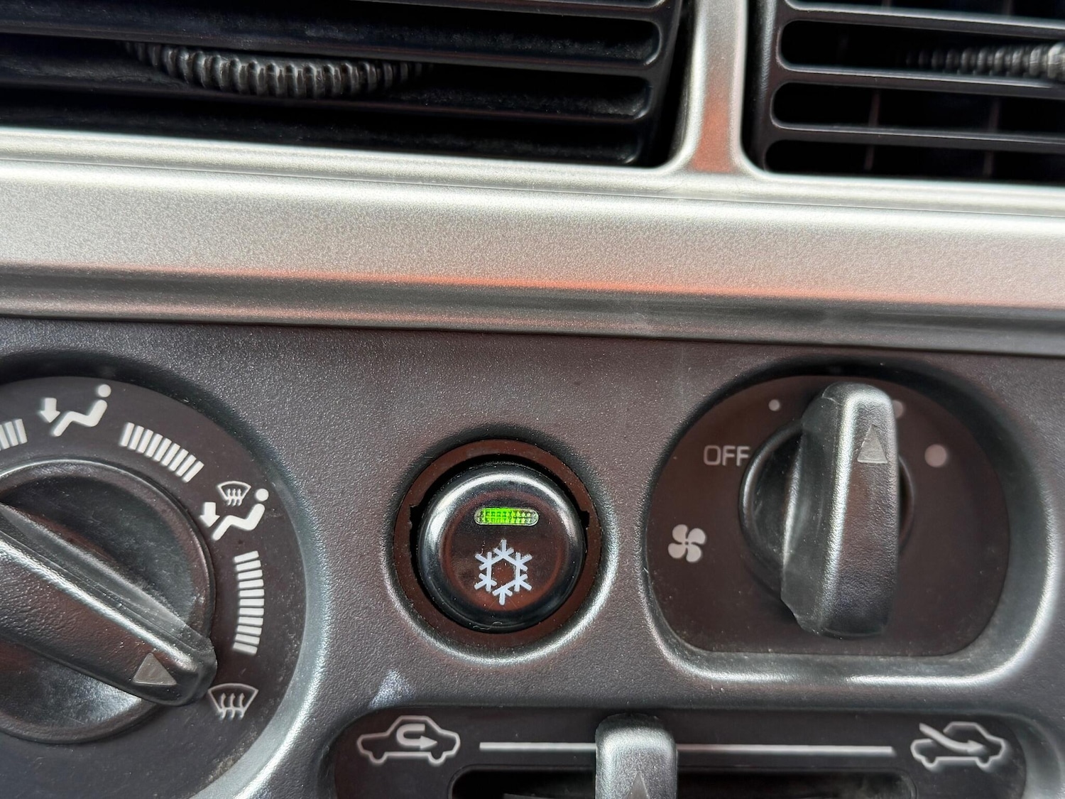 Used Mitsubishi Shogun Sport for sale - 77683898: Photo 14