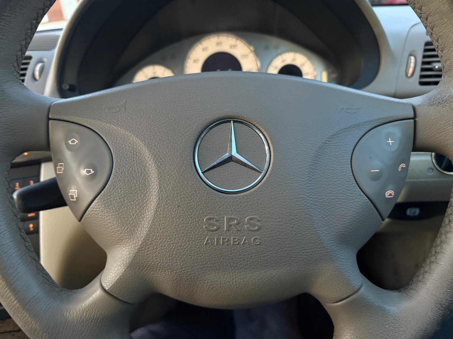 Used Mercedes-Benz E Class 2004 for sale - 76658337: Photo 15