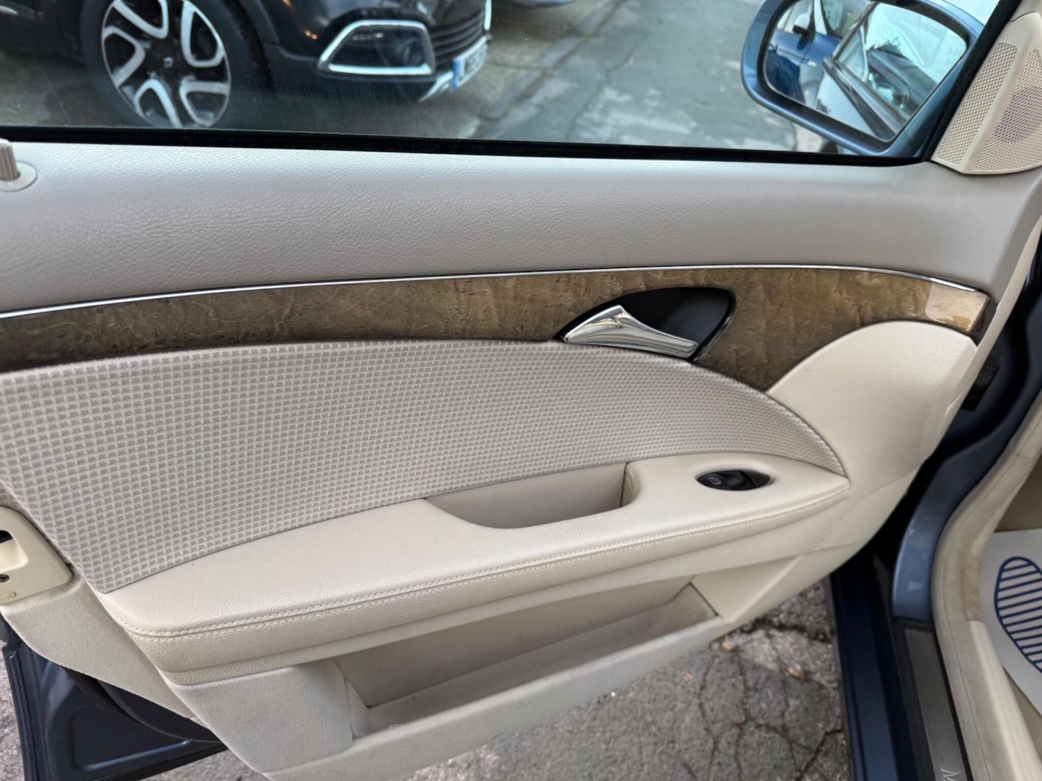 Used Mercedes-Benz E Class 2004 for sale - 76658337: Photo 19