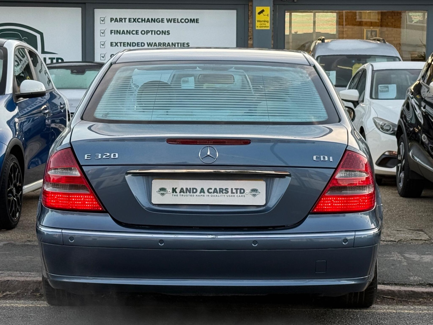 Used Mercedes-Benz E Class 2004 for sale - 76658337: Photo 6