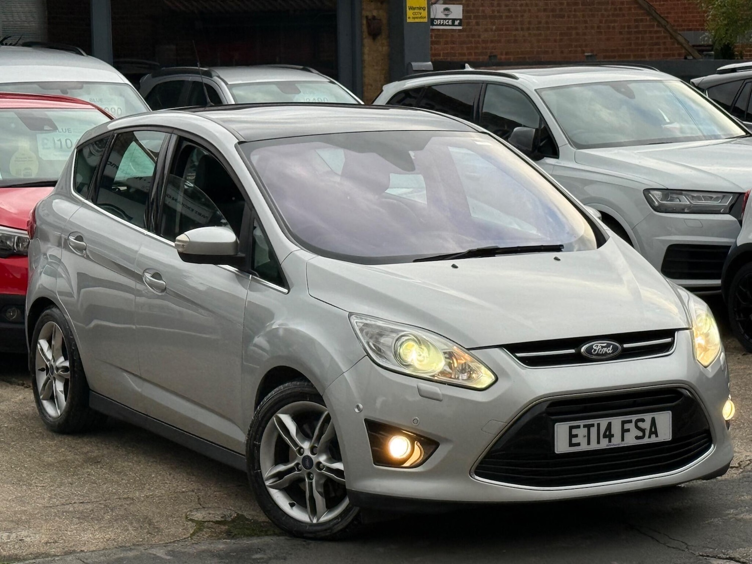 Used Ford C-Max 2014 for sale - 76360239: Photo 1