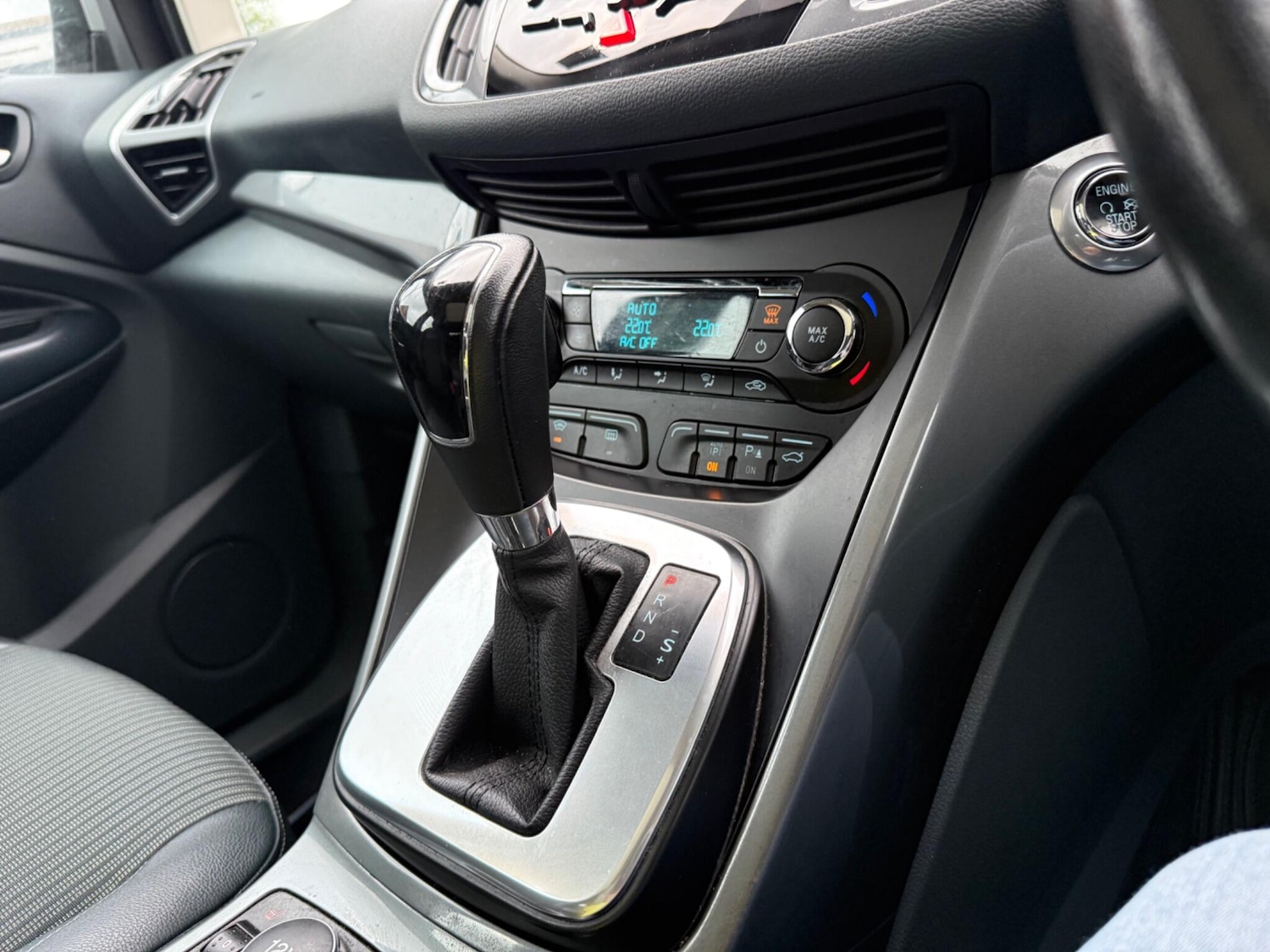 Used Ford C-Max 2014 for sale - 76360239: Photo 14