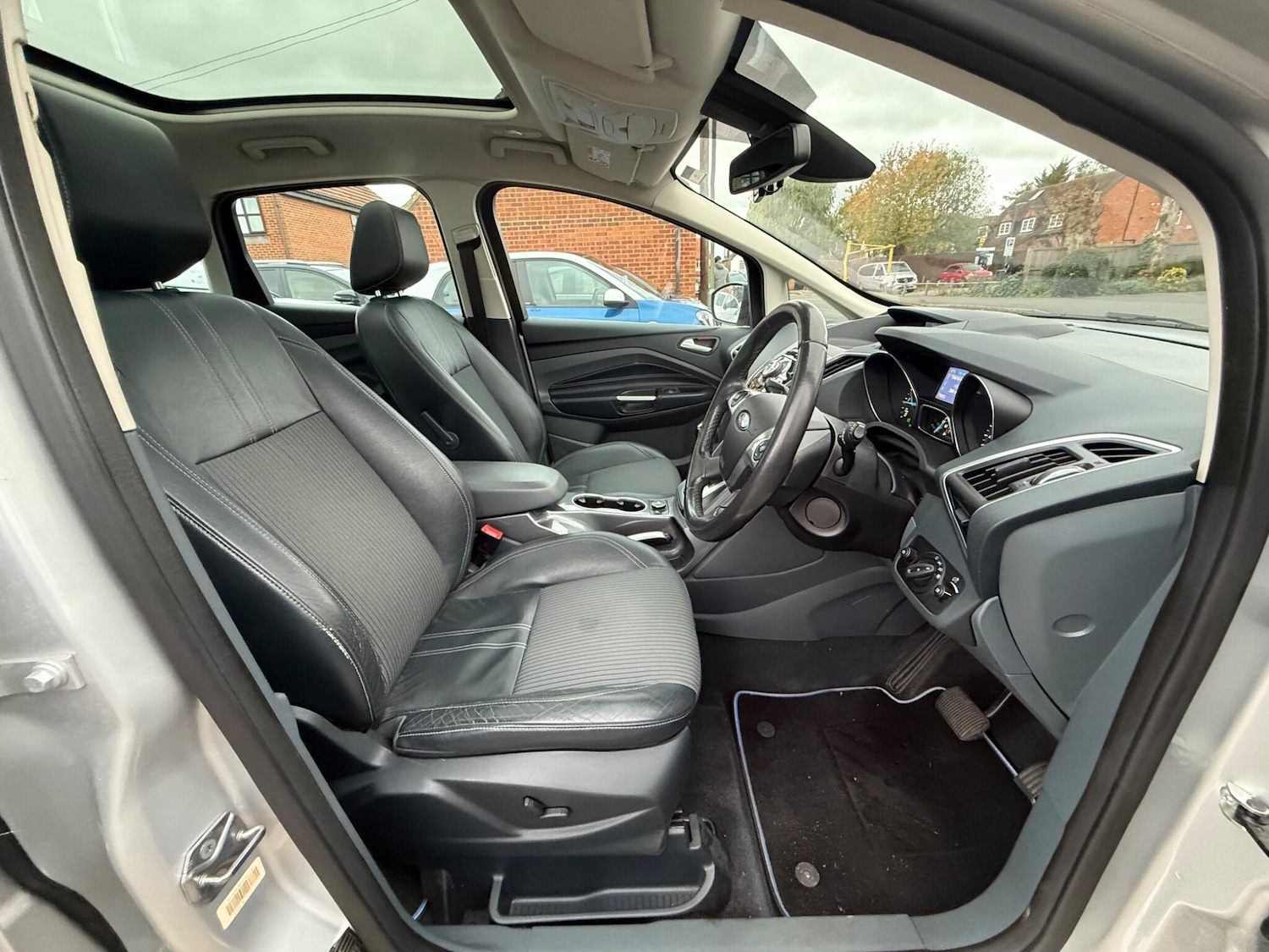 Used Ford C-Max 2014 for sale - 76360239: Photo 16