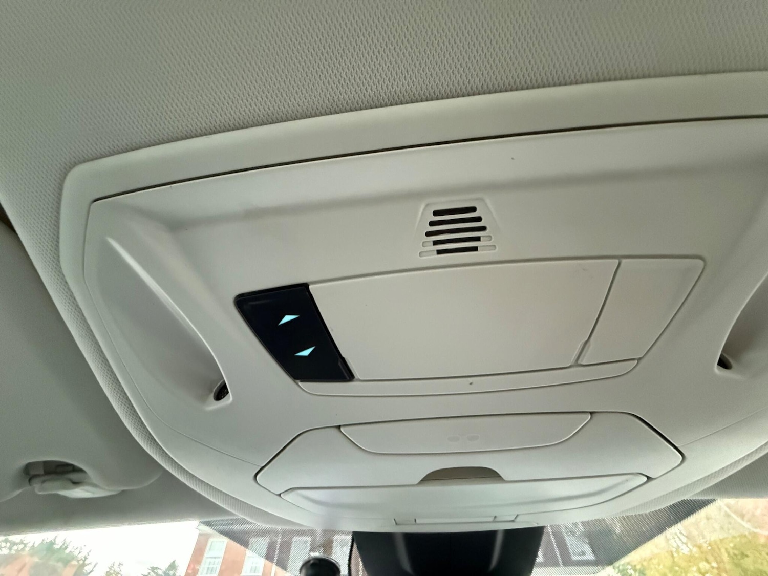 Used Ford C-Max 2014 for sale - 76360239: Photo 24