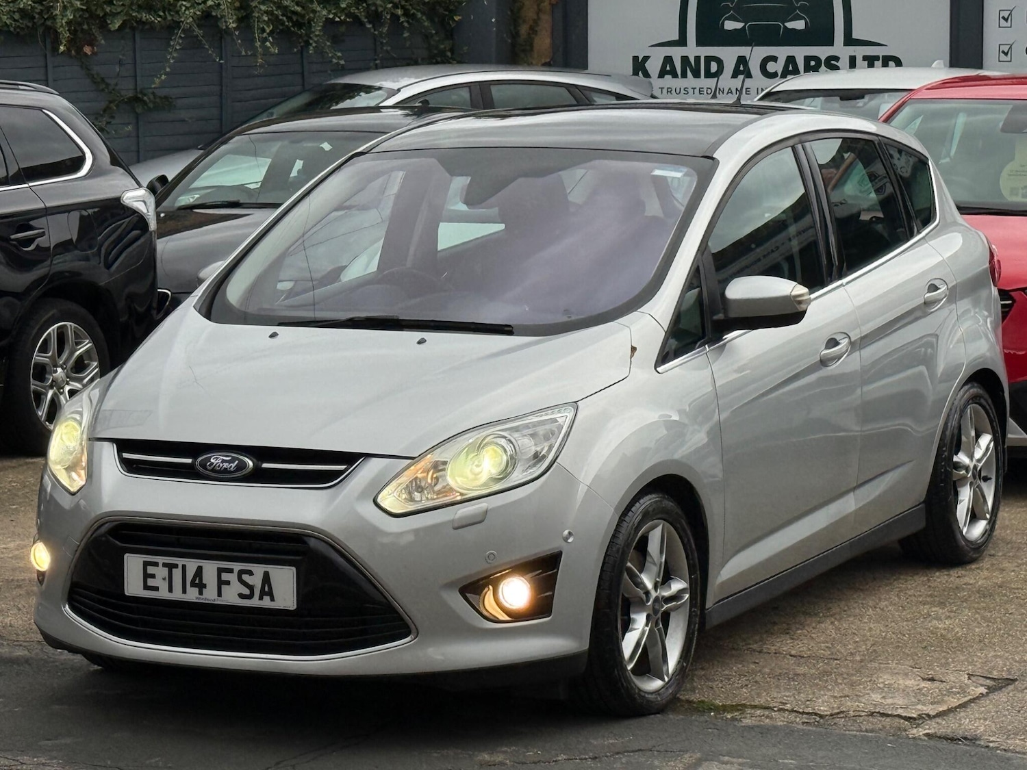Used Ford C-Max 2014 for sale - 76360239: Photo 3