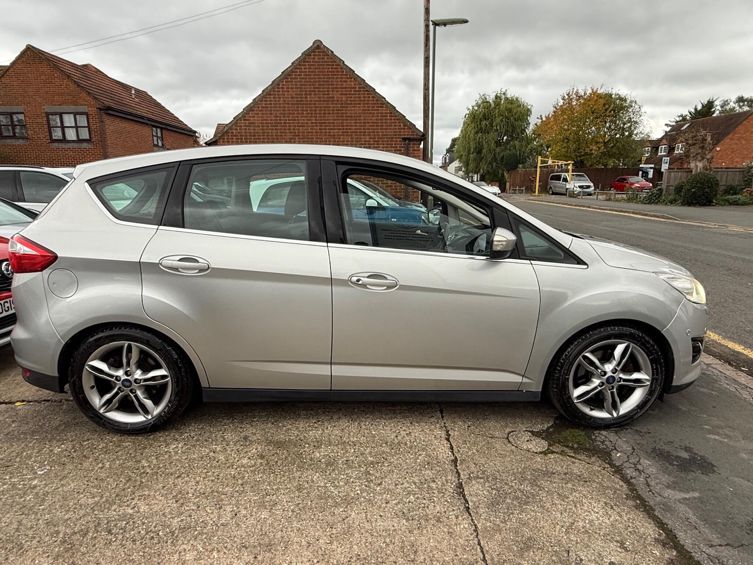 Used Ford C-Max 2014 for sale - 76360239: Photo 8
