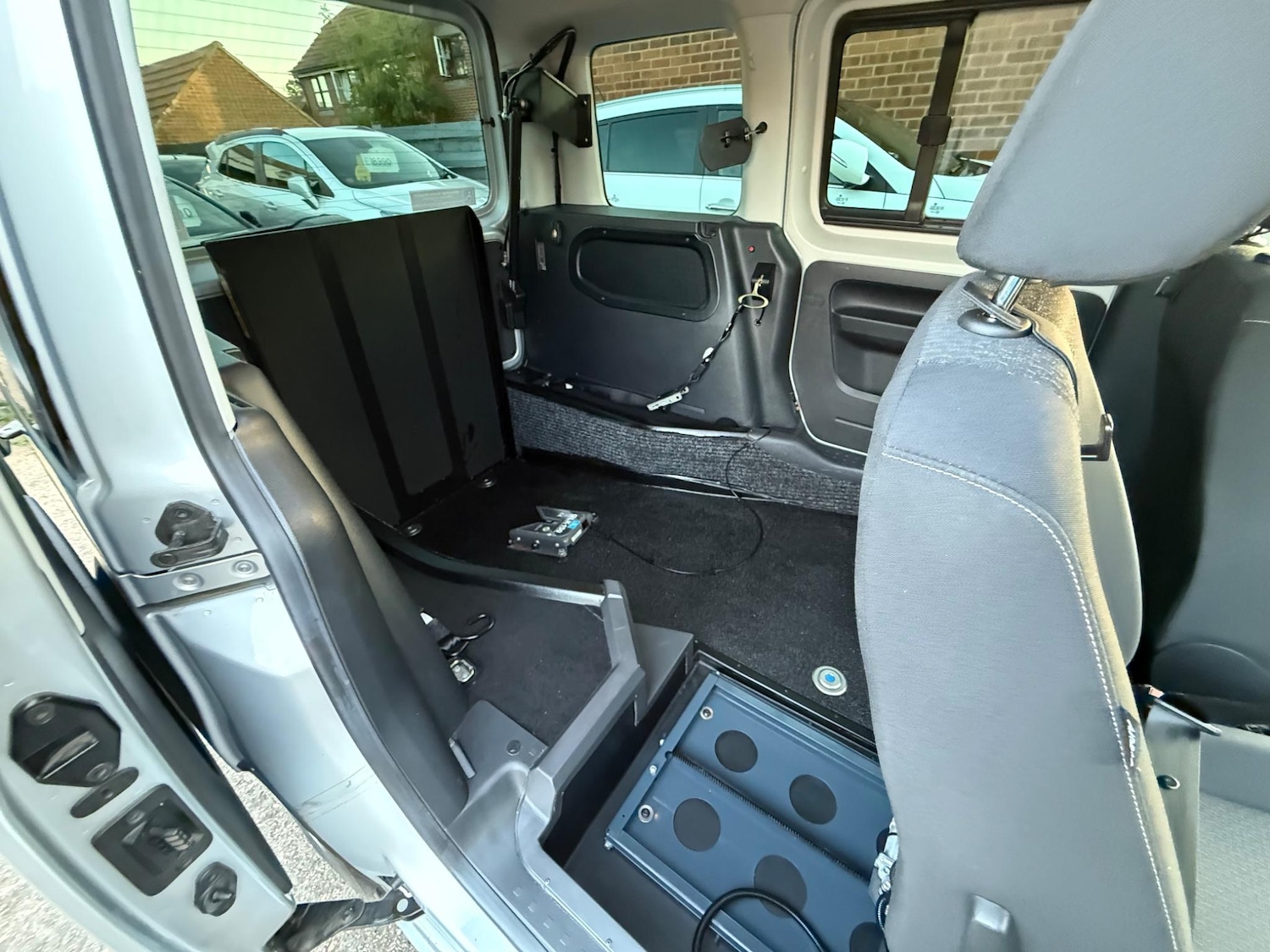 Vehicle 44
