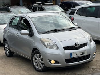 Used Toyota Yaris 2011 for sale - 79698200: Photo
