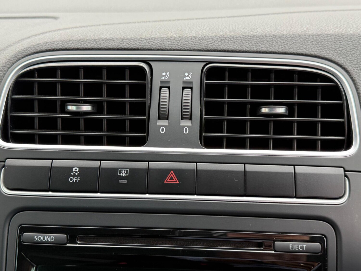 Used Volkswagen Polo 2013 for sale - 76122637: Photo 16