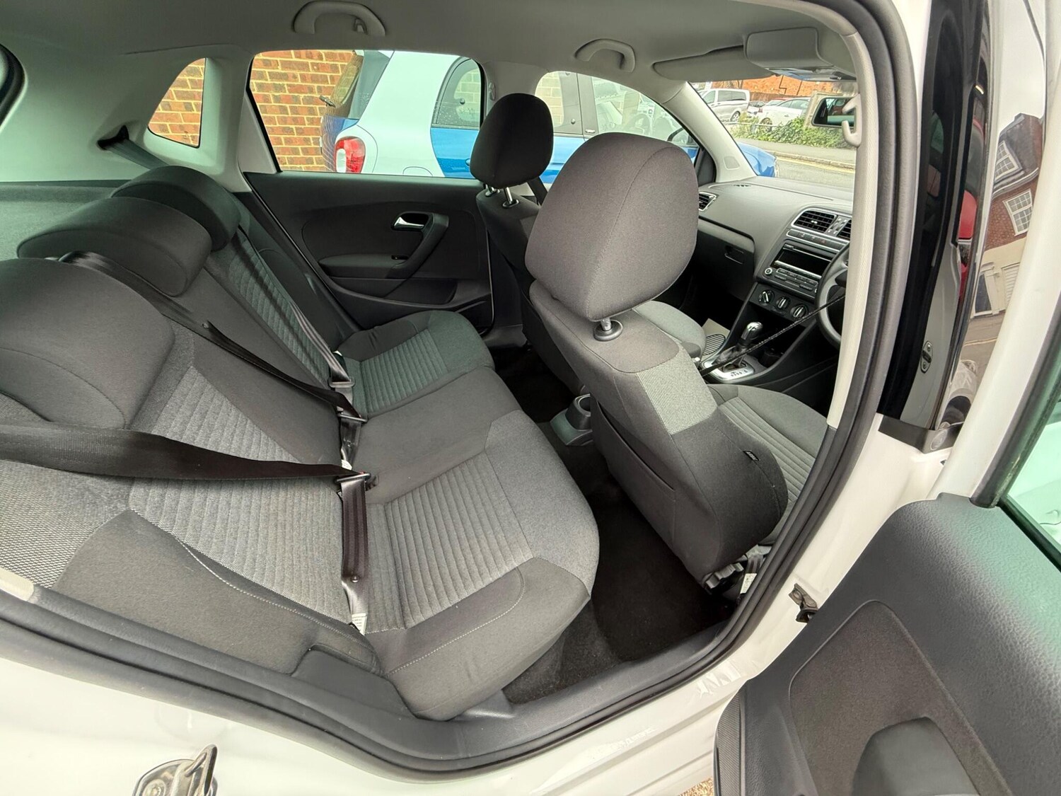 Used Volkswagen Polo 2013 for sale - 76122637: Photo 32