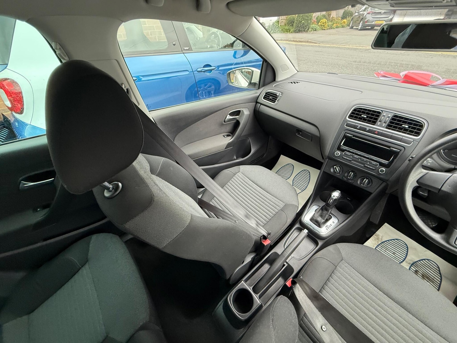 Used Volkswagen Polo 2013 for sale - 76122637: Photo 35