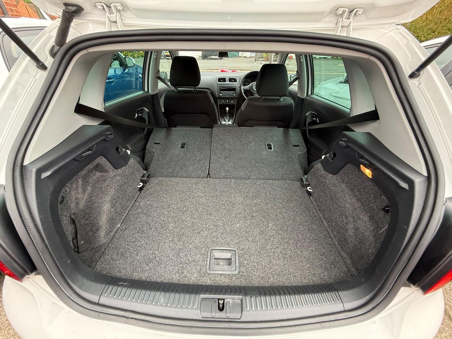 Used Volkswagen Polo 2013 for sale - 76122637: Photo 41