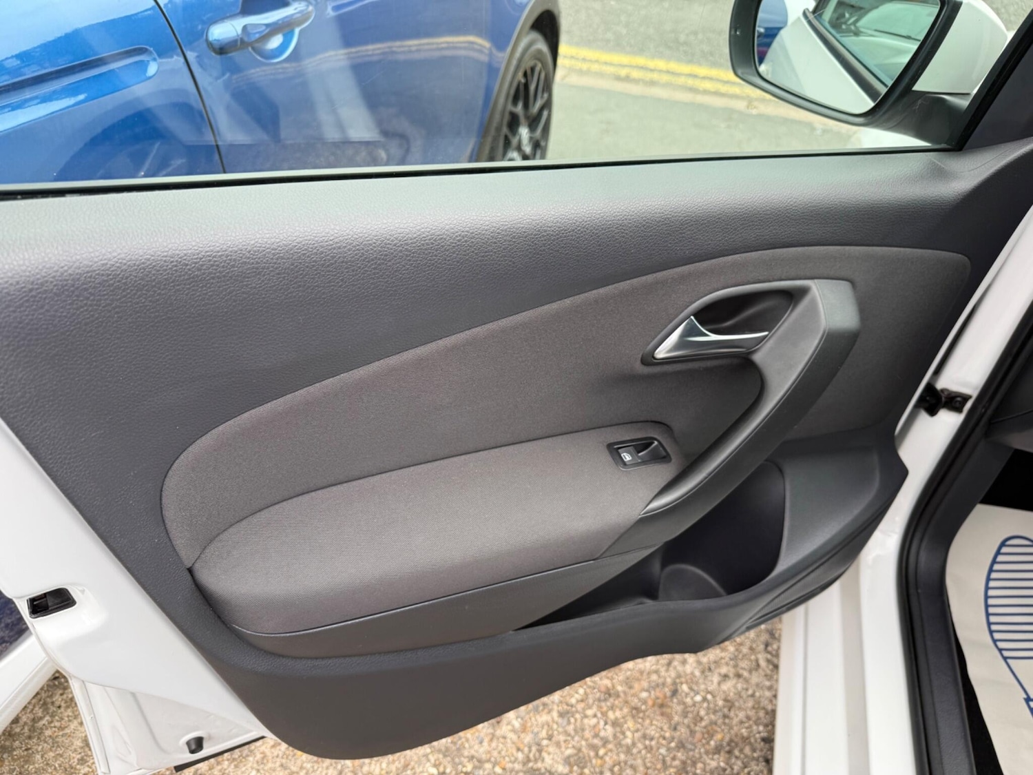 Used Volkswagen Polo 2013 for sale - 76122637: Photo 47
