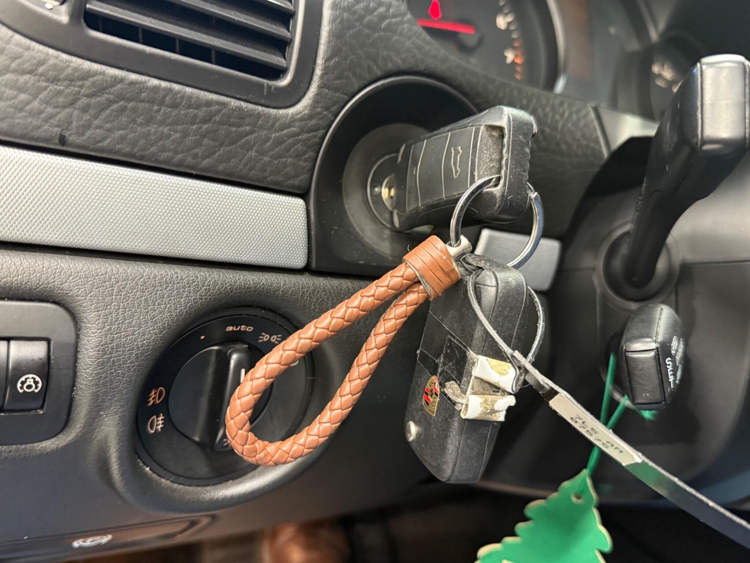 Used Porsche Cayenne 2015 for sale - 76992580: Photo 40