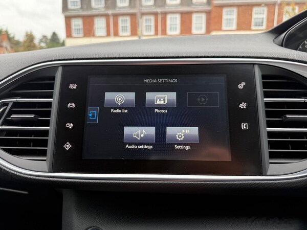 Used Peugeot 308 SW 2016 for sale - 76214291: Photo 25