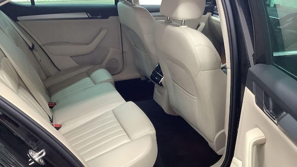 Used Skoda Superb 2016 for sale - 76226177: Photo 11
